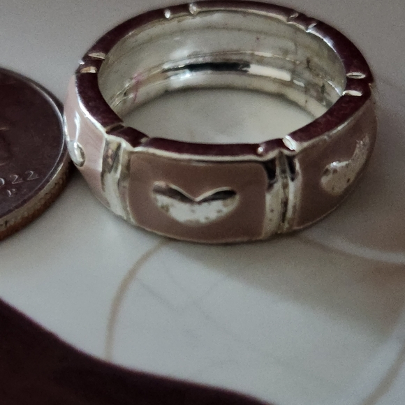 Ring - Picture 3 of 4